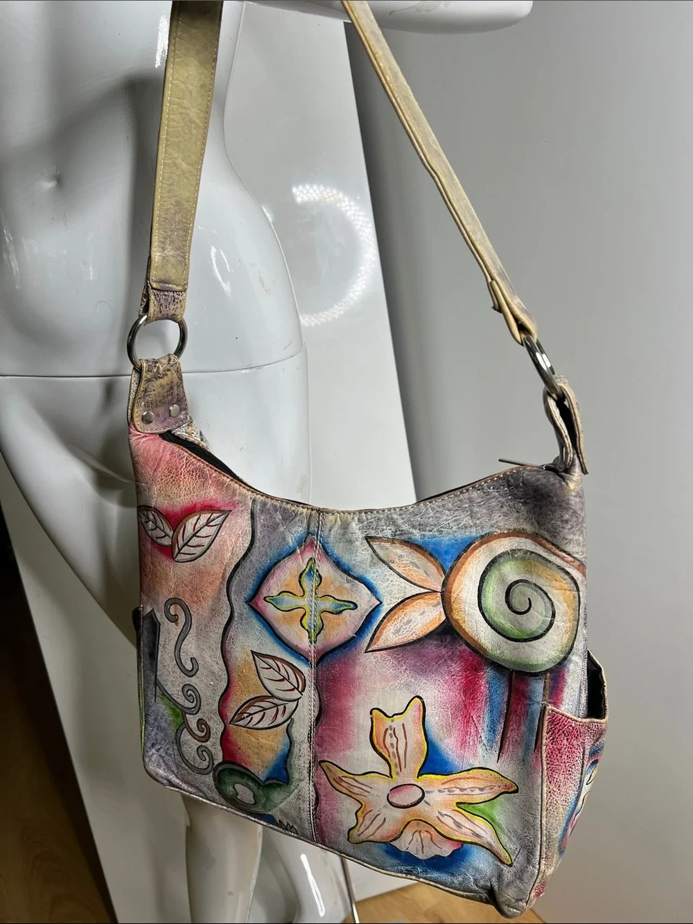 Anuschka Hand Painted Leather Zip Large Shoulder Bag Made in India